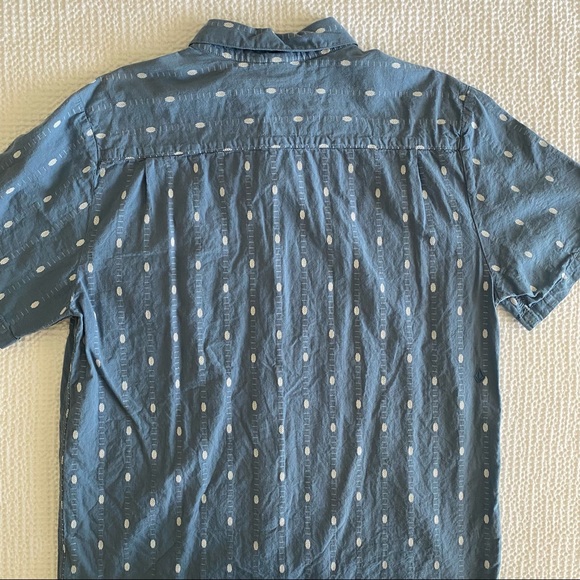 Volcom Button Up - Picture 2 of 5